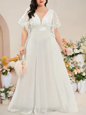 Elegant Plus-Size Chiffon Wedding Gown Floral Embroidery Lace Sleeves