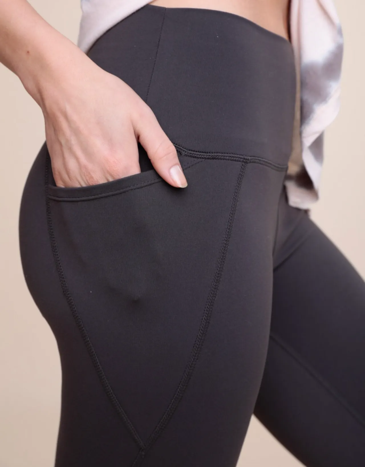 Essential High-Waisted Capri Leggings