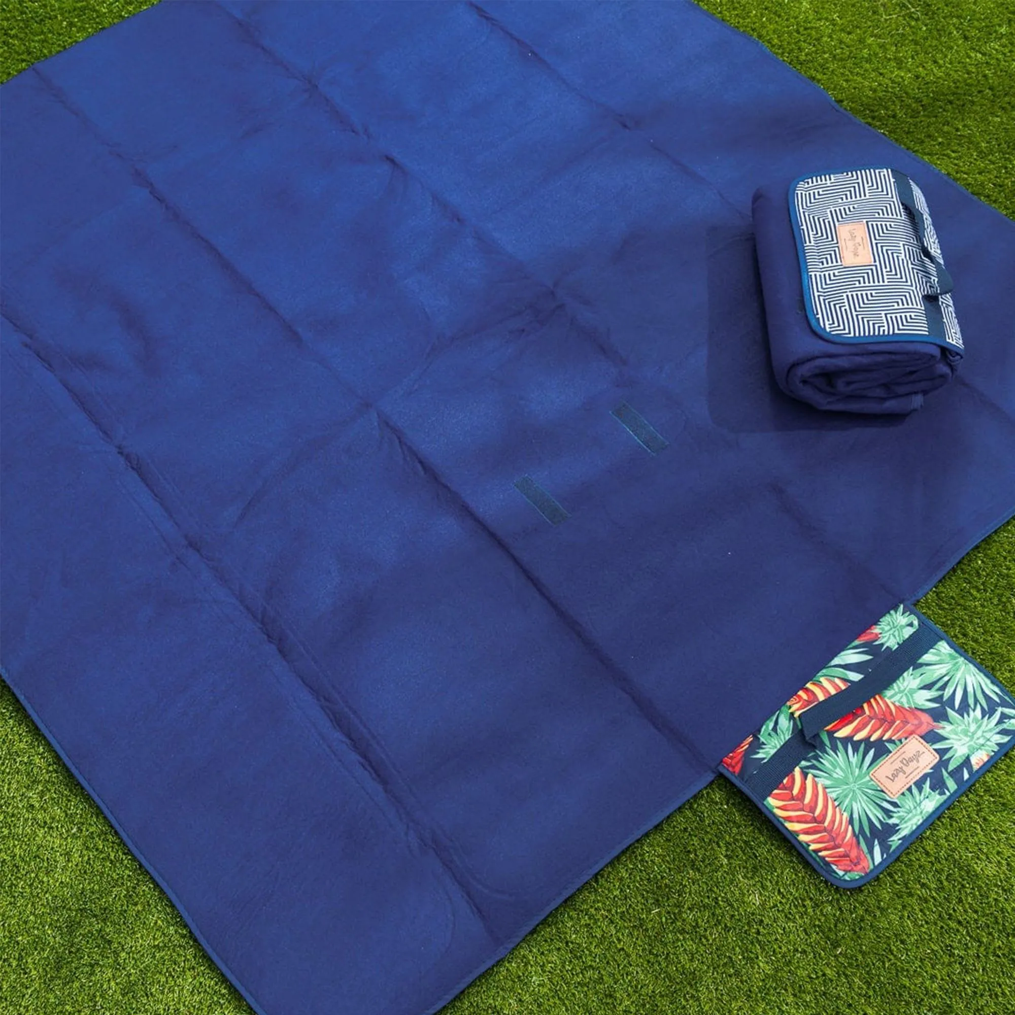 Lazy Dayz Fleece Picnic Rug Makena
