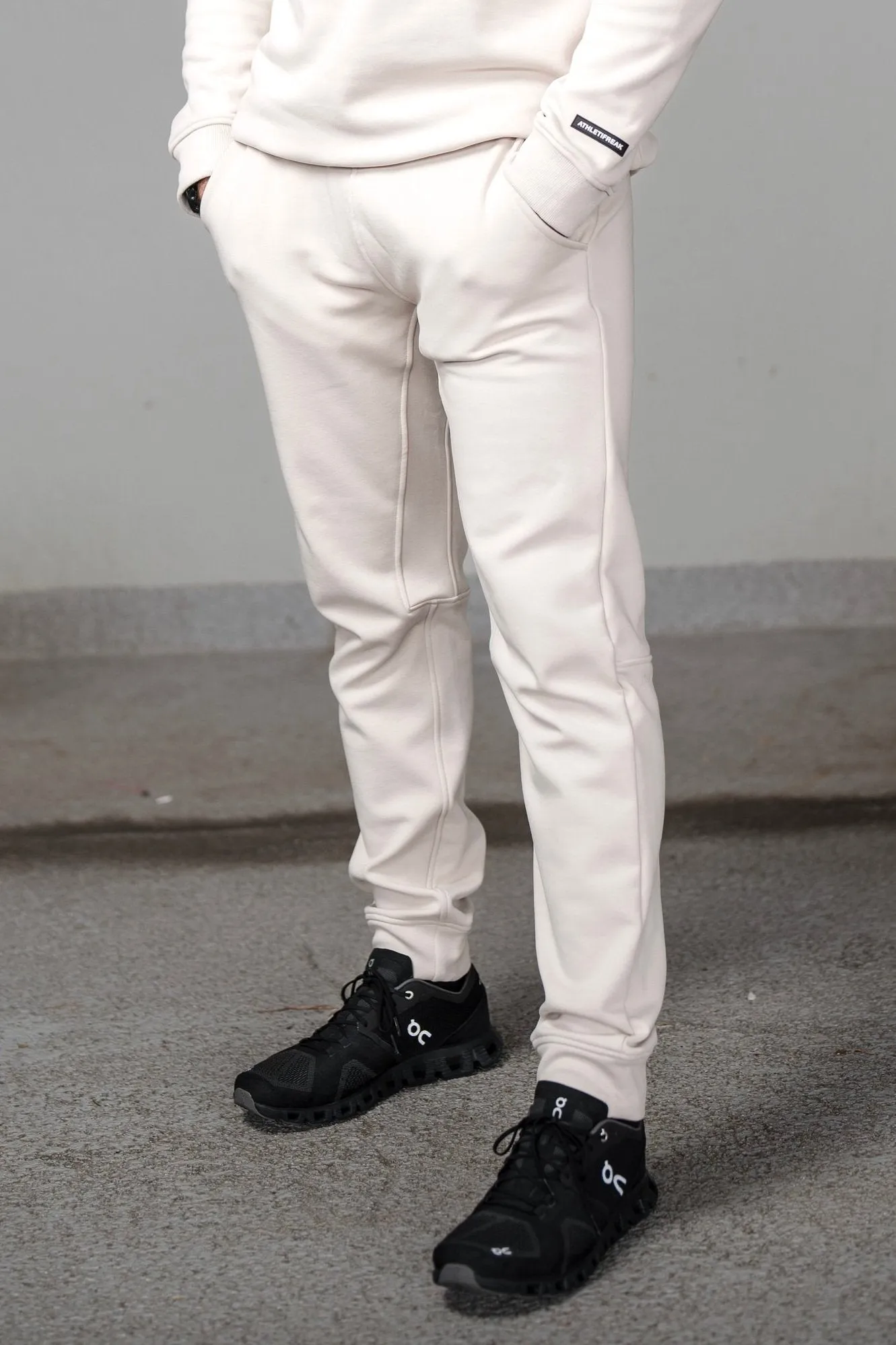 [ULTRALUX] Off Line Joggers - Sand
