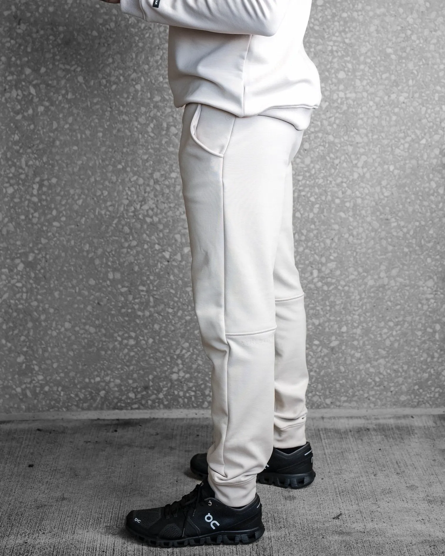 [ULTRALUX] Off Line Joggers - Sand