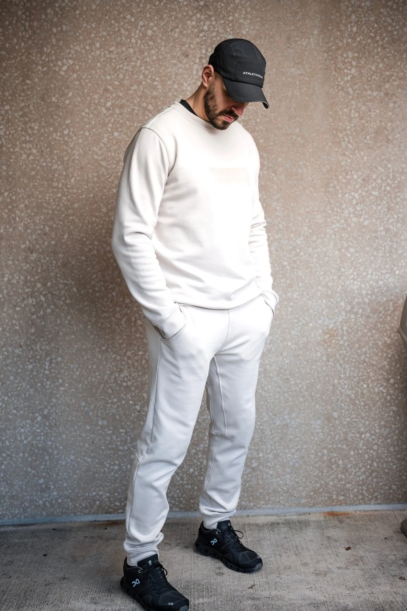 [ULTRALUX] Off Line Joggers - Sand